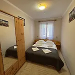 Nemere Apartmans *