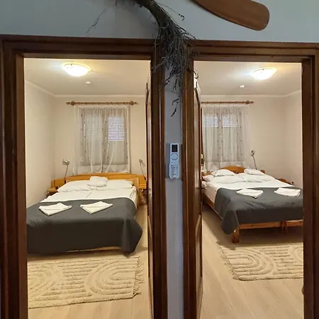 Lejlighed Nemere Apartmans Balatonkenese