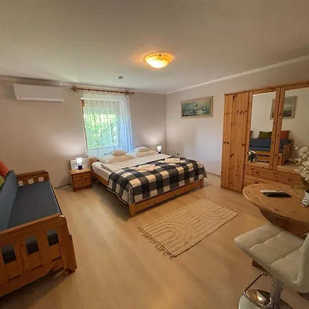 Apartment Nemere Apartmans *