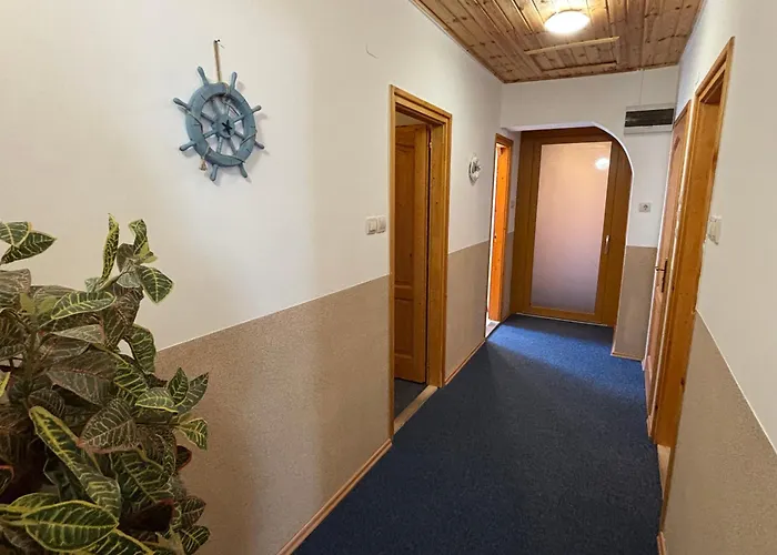 Apartament Nemere Apartmans *